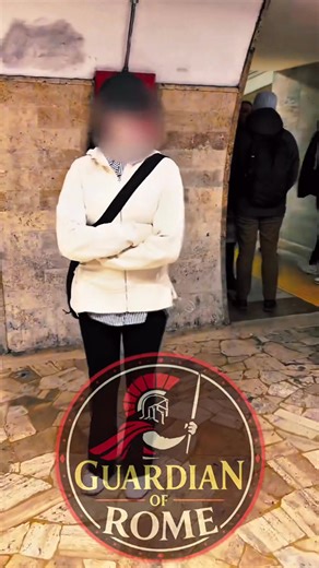 Showing Middle Finger is All they Know when Exposed #Thieves #Pickpockets #Roma | Guardian of Rome