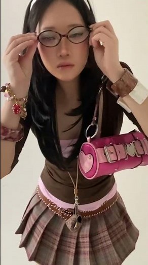 Unleash Your Inner Girly Fashion: Pink & Brown Outfits for the Win
