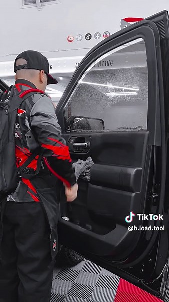 B-loading Window Tint on Dodge Ram using our B-LOAD Tool available in our link #Bottomloadingwindowtinting #bload #thebload #bloadtool #window #windowtint #windowtinting #sainz #sainzdesigns #bottomloading #bottomloader #nanoceramic #nyc #statenisland #red #powdercoated #tintes #stainlessteel #ergonomic #thewindowtinter #statenisland #statenislandclearbra #newyork #nyc #statenislandny #newjersey #brooklyn #ppf #3m #suntek #paintprotection #clearbra #maxpro #maxprofilms #selfhealing #woodbridge #