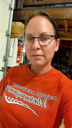 Harness debate time. Is it better to where a retractable harness that is worn properly. Or a normal harness that you have loose (or only tighten down when doing something challenging )or not on properly at all. Hoping something doesn’t happen when they are loose ?? 🤷🏻‍♀️🤷🏻‍♀️. Drop you opinion below. 👇 #debate #harness #saftey #offroad #views