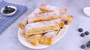 Easy Blueberry Cream Cheese Pastries: the Recipe for a Perfect Summer-y Dessert!