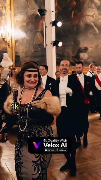 Roaring Twenties at the Palace of Versailles 💥 This elegant celebration at the Palace of Versailles brings the spirit of the Roaring Twenties back to life through Charleston dancing, vintage fashion, music, and glamorous stage entertainment. Inspired by legendary performers such as Fred Astaire and Joséphine Baker, the Bal du Siècle recreates the energy and sophistication associated with the 1920s. The historic palace provides a spectacular setting for an evening influenced by jazz-age culture,
