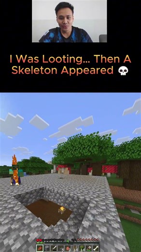 I Was Looting… Then A Skeleton Appeared 💀 Minecraft