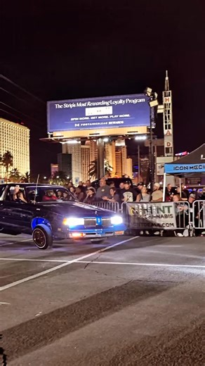 Part 1: Franks Super Hop Las Vegas... #lowrider #carhops #carhopping #lasvegas | Abelina Avalos