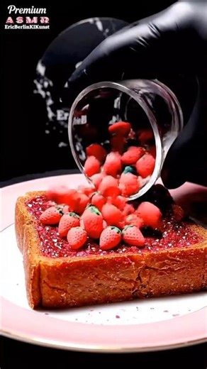 Candy strawberries on red ruby diamonds toast. #oddlysatisfying #asmr #texturevideo #satisfying #4u