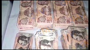 En colchones donde dormian le encuentran drogras armas y dinero a reclusos en el centro penal de Santa Rosa de Copan tras pesquisas de rutina ejercito asignado en Copan encuentran fuerte cantidad de estupefacientes, armas cortopunzantes como celulares de ultima generación y dinero producto de las ventas. | Corporación Maya Visión | Facebook