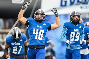 GVSU football escapes SVSU with win in nationally ranked showdown