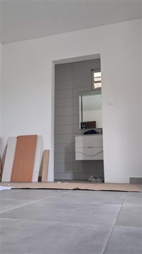 Montage , remontage et démontage des meubles, pose cuisine, paroir de douche, crédence,montage toboggan, pergola, fixation tv, pose hôte aspirante, évier et mitigeur, installation et programmation de la caméra de surveillance , pose barre de rideau, pose serrure de la porte, ou changement de canon de clé ect 0594469043
