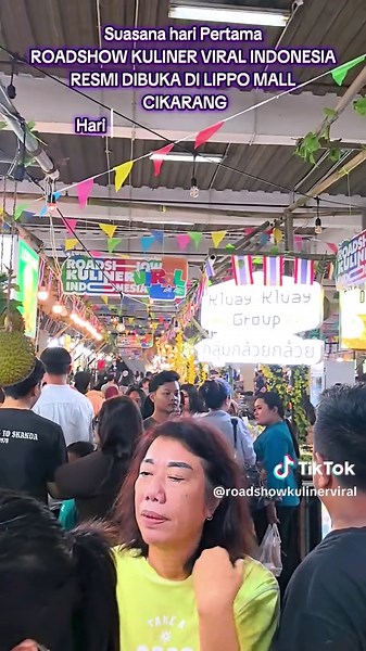 Suasana hari Pertama ROADSHOW KULINER VIRAL INDONESIA RESMI DIBUKA DI LIPPO MALL CIKARANG Hari Rabu 26 November 2025 Dimalam Hari #roadshowkulinerviralindonesia #cikarang #kulinercikarang #bekasi #kulinerbekasi