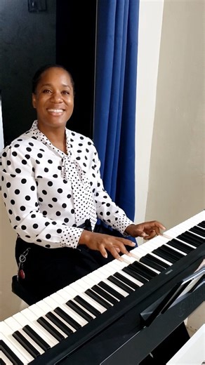 More Precious Than Silver" played by Novlette Maxwell. She learned this worship song less than a month after she started taking piano lessons. | Western Tutorial Music Studio