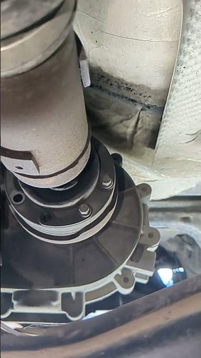 Jeep Wrangler JK Easiest Front Drive Shaft Removal Technique EVER!
