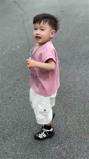 Adorable Boys in Pink: Stylish and Handsome Looks Unveiled