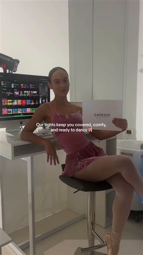 Look around… Capezio tights everywhere! Join the club!!!!! 🩰⁠