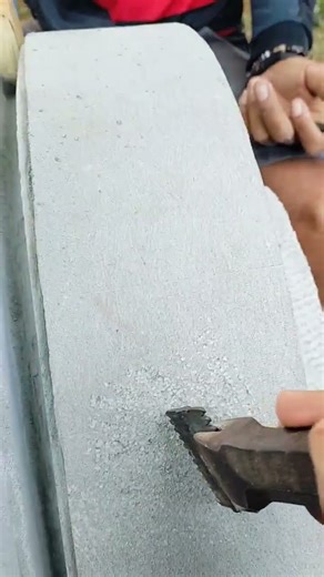 Make a sign to show that it is a new sandstone pillar. #diy #woodworking #carving #construction