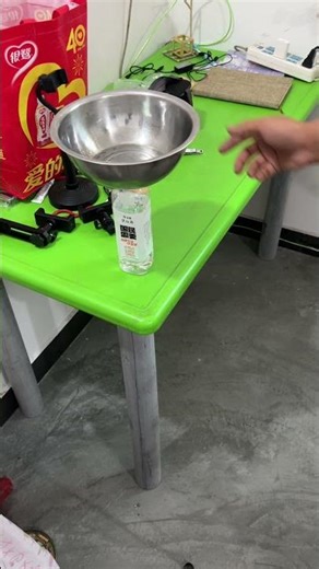 Make a simple seismometer at home