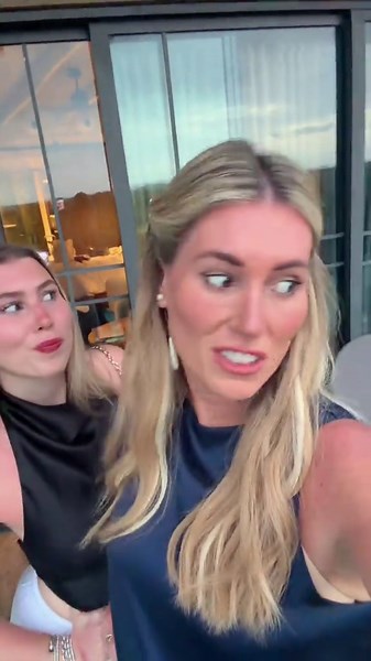 Cat&Nat (@catandnatofficial)’s videos with original sound - Neevan Ferris