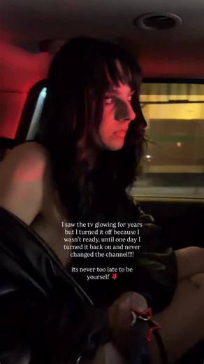 ryan bailey potter 🪽 on Instagram: "so there’s this tv…and it glows….."