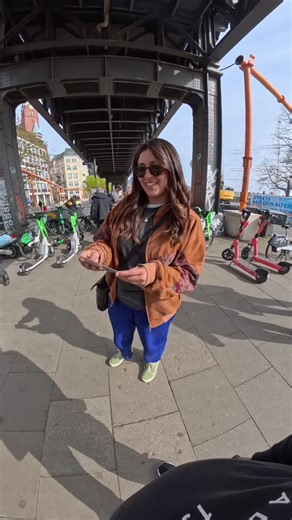 Caught a candid moment in Hamburg, Germany that turned into a memory worth holding onto. 📸 #streetphotography #germany #memories