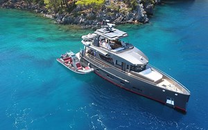 Bering 70 Expedition Yacht