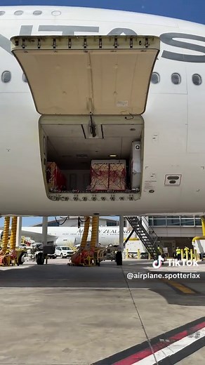 Amazing Airbus A380: See Incredible Aircraft