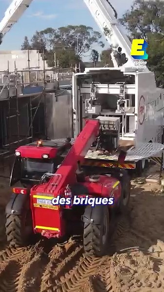 138K views · 1.8K reactions | Ce robot peut construire une maison en 2 jours  | Explore Media | Facebook