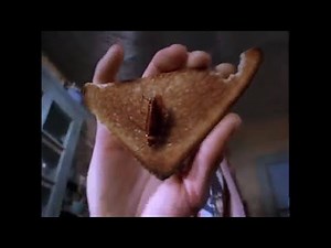 Joe's Apartment Scene - Joe moves in with tiny talking Cockroaches