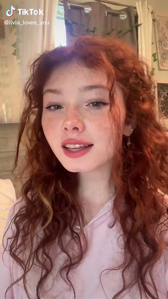 Livia._.Paige (@livia._.paige)’s videos with happier -