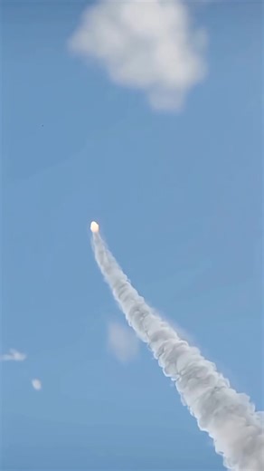 Increíble maniobra de piloto para evadir misiles