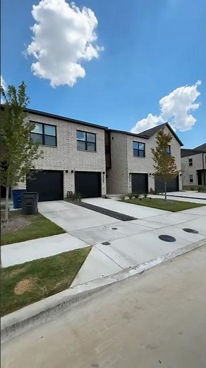 $1,799 BTR Townhome | 2 Bed 2.5 Bath w/ Garage & Yard | Dallas Suburbs Luxury Living