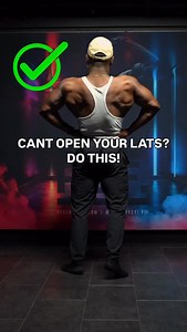 Do you struggle in your late spread?! I see so many people from pros to first timers struggling to get their lat to open up. Some of it is over tensing and some of it is actually tightness Learn step-by-step so you can actually showcase the physique you have If you’re new here, I’m Feyi, founder of Pose By Feyi. I get athletes stage posing ready so they can finally present like they need to. My athletes out pose the competition not because they’re “naturals at it”… …but because they learn flow, 