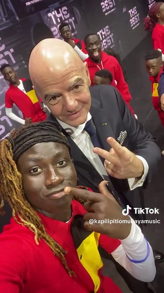 Let me work hard you never know one day! …… fifa president ❤️ #uganda #ugandatiktok🇺🇬 #qatar #trendingvideo