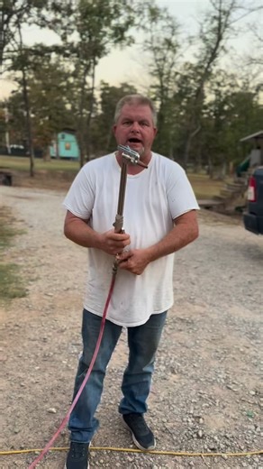 Big thanks to @millerwelders and Smith Torches for this beautiful Torch! The Safety Light Striker mounted to it is just the cherry on top 🍒 🔥 Make sure to get you Safety Light Striker ordered if you haven’t yet! Go get yourself a Smith Torch too if you don’t have one of those yet! Made in the USA 🇺🇸 | Safety Light Striker, LLC