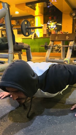 Chest Day Routine: Heavy Bench + Clean Push-Ups | Strength Training Motivation 🇮🇳🔥”