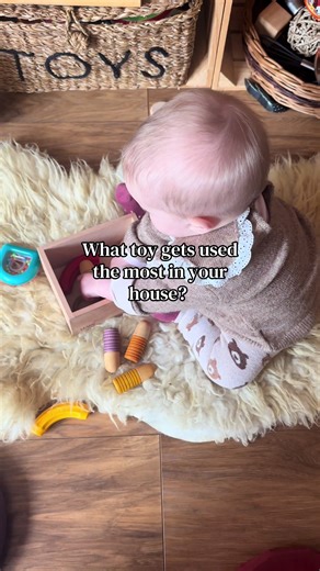 Right now for us it’s a simple wooden box with a few ‘bits and bobs’ 😆👌🏼 What’s yours? #parentsoftiktok #openendedplay #montessori #toyrotation #openendedtoys