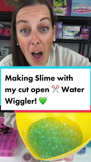 Slime from a Water Wiggler! 💦 DIY Recipe