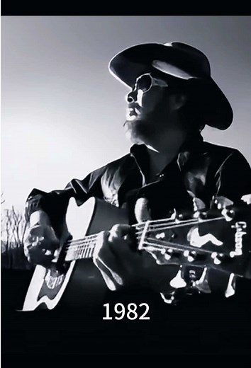 Hank Williams, Jr. - A Country Boy Can Survive