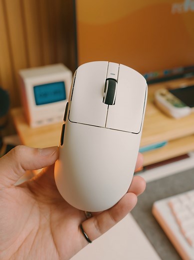 Upgrade Your Gaming Setup with the VXE R1 Pro Max Gaming Mouse