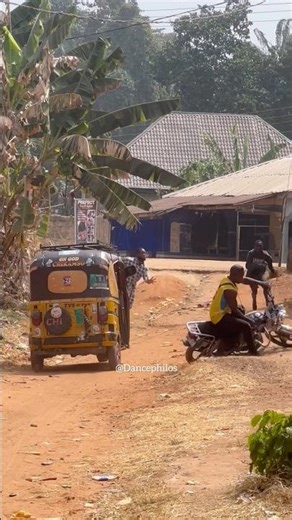 Stop running 🤣🤣 #dancephilos #comedyprank