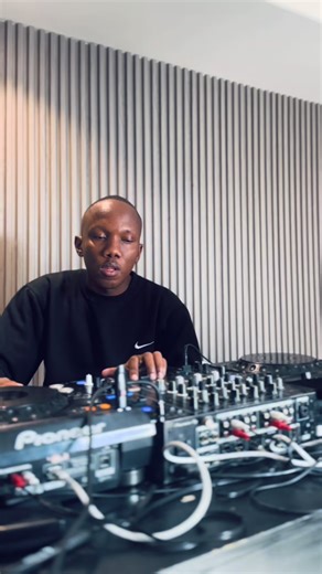 Scar-Mehlolo & Trompies-Magsman Mashup: A Musical Journey