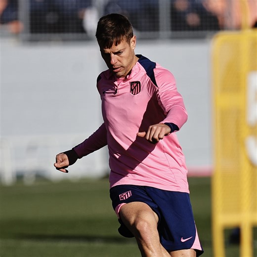 Azpi doing Azpi things 😂 | Atlético de Madrid