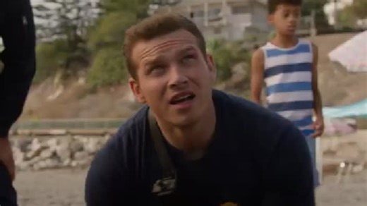 9-1-1 Exclusive Clip: When Lightning Meets Sand