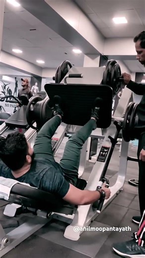 #aesthetic #shorts #trending #fitness #fit #shiv #legday #music