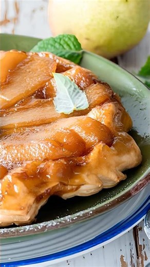 Pear and Star Anise Tatin ⭐ #Star #Anise #Tatin