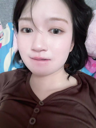 วิดีโอของ ฟันเหล็กเด็กแนว𐙚 (@honghazx) พร้อมเพลง เสียงต้นฉบับ - พฤษภา คม(ช่องเก่าบิน)✈️ - จือจือป้ายยา💝