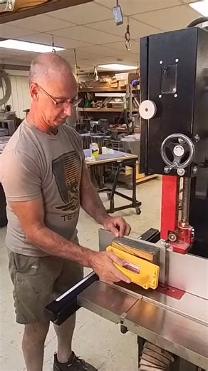 Resawing isn’t just for wood. I’m resawing an epoxy/maple casting. This is gonna make some beautiful knife scales. #resaw #resawing #bandsawresaw @harveyindustriesintl @harveywoodworking #bandsaw #harveybandsaw #bandsawepoxy #epoxy @totalboat #totalboat #totalboatepoxy | Vondriska Works