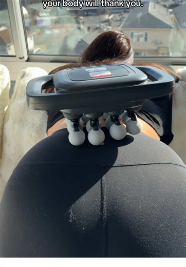 This massage gun feels like a spa treatment at home 💆‍♀️ powerful, quiet, and perfect for relaxing sore muscles after a long day. On sale free shipping right now. @VTT Brand Store #TikTokShopCreatorPicks #tiktokshopfinds #massagegun #selfcarefinds #mia_manhattan_ny