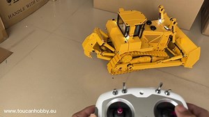 1/14 metal hydraulic RC bulldozer with upgraded lighting and sound system, can be the best gift to any construction soul. Feel free to PM me for more details.🥳. #rc #rc bulldozer. #rctruck #RCconstruction | Toucanhobby