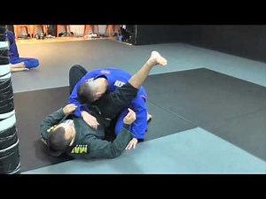 Triangle from Closed Guard (Lachlan Giles)