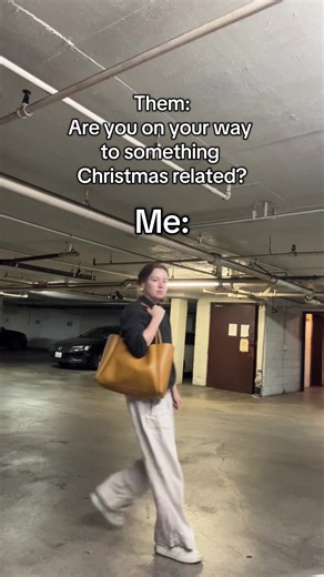 Don’t mind the sweet sound of jingling sleigh bells emanating from my bag, that’s just my Christmas spirit