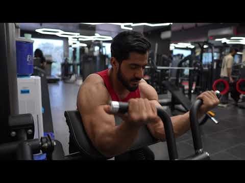 Try these 2 supersets and get 20 inch biceps